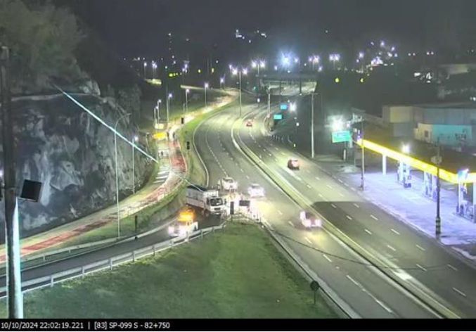 Bloqueio no trecho de túnel