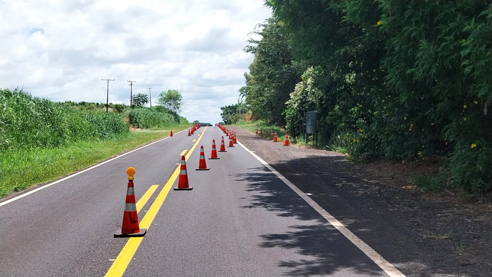 Sinalização pare e siga
